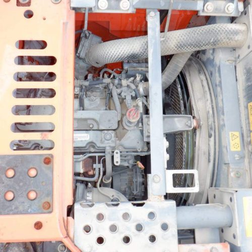 Maquinaria pesada usada Hitachi ZX135 SN X91693 (27)