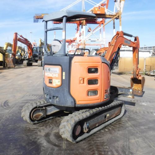 Maquinaria pesada usada Miniexcavadora Hitachi ZX30U-5A SN X0236