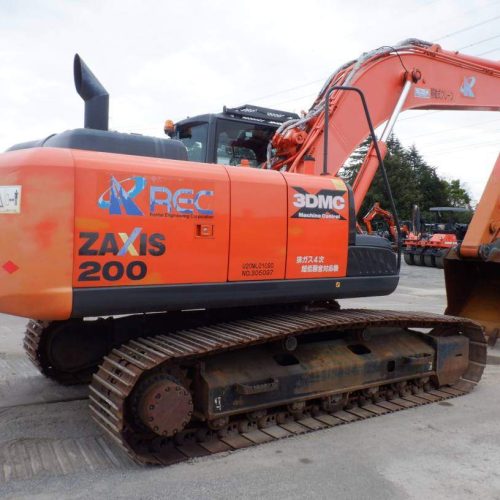 Maquinaria pesada usada excavadora Hitachi ZX200X SN X05097 (1)