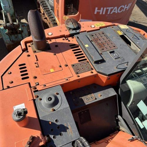 Maquinaria pesada usada excavadora Hitachi ZX135US-5B sn X3965 (2)