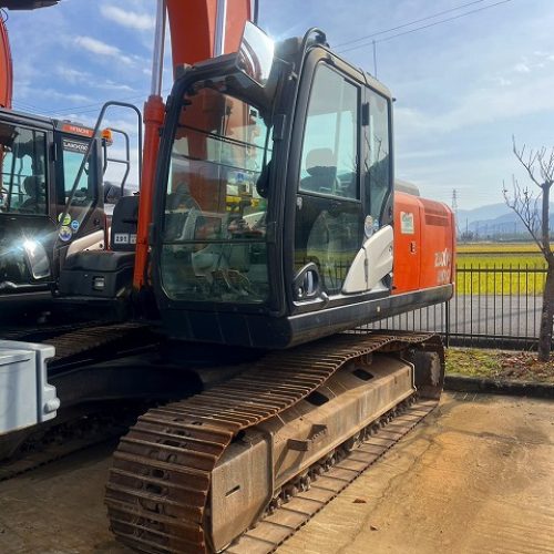 Maquinaria pesada usada excavadora Hitachi ZX200-5B SN X03071 (1)