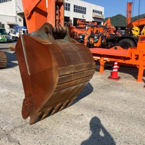Maquinaria pesada usada excavadora Hitachi ZX200X-5B SN X05969 (1)