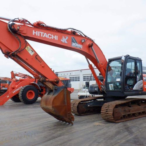Maquinaria pesada usada excavadora Hitachi ZX200X SN X05732 (1)