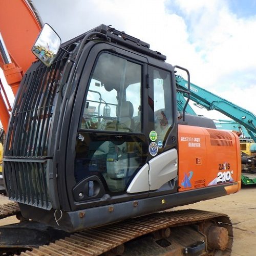 Maquinaria pesada usada Excavadora HItachi ZX300-6A SN X00038 (1)