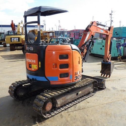 Maquinaria pesada usada excavadora Hitachi zx30u-5A SN X3425 (2)