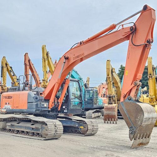 Maquinaria pesada usada excavadora ZX200LC-6 SN X00936 (1)