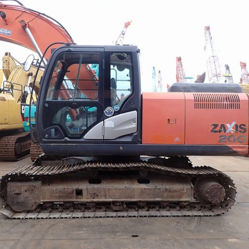 Maquinaria pesada usada excavadora hitachi ZX200-5B SN X03548 (1)