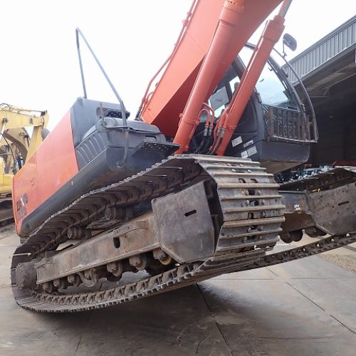 Maquinaria pesada usada excavadora hitachi ZX200-5B SN X03548 (1)