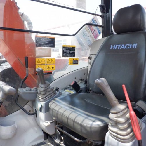 Maquinaria pesada usada excavadora hitachi ZX75S-5B SN X2673