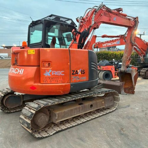 Maquinaria pesada usada excavadora hitachi usada ZX75USK-5B SN X1919 (1)