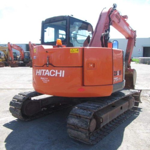 Maquinaria pesada usada excavadora hitachi zx75us-5b sn X0107