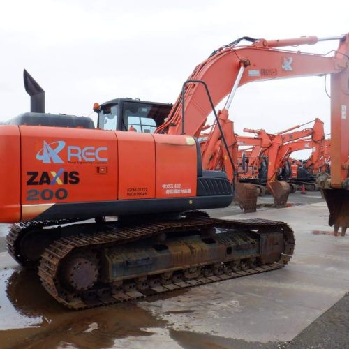 Maquinaria pesada usada excvadora Hitachi ZX200X-5B SN X05945 (1)