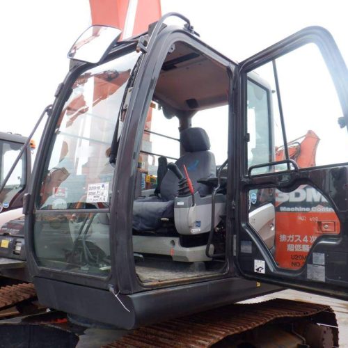 Maquinaria pesada usada excavadora Hitachi ZX200X-5B SN X05945 (1)