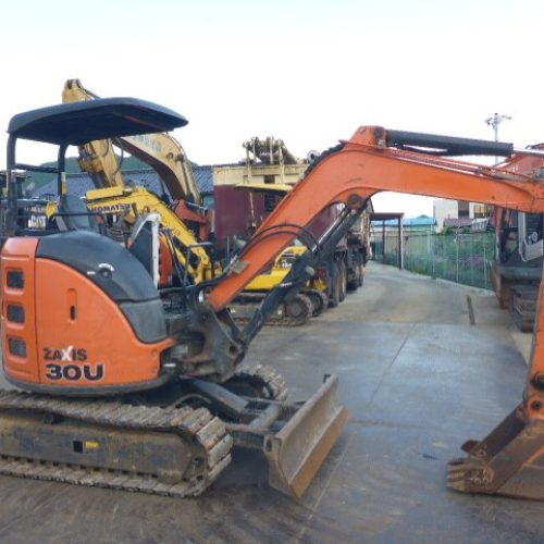 Maquinaria pesada usada miniexcavadora hitachi ZX30-5A sn X5042-03