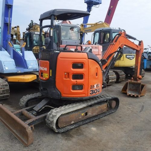 Maquinaria pesada usada miniexcavadora hitachi ZX30U-5A SN X3832 - 02