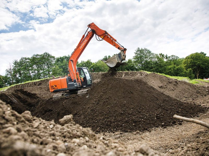 excavadora hitachi zx130-5b
