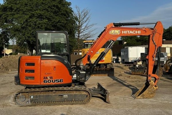 miniexcavadora HITACHI tier 4 ZX60USB-5N